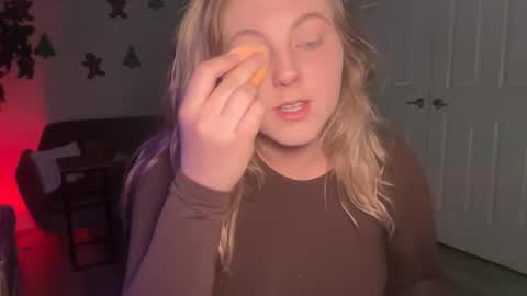 Lindseyluxe online show from November 13, 4:26 am