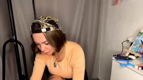 Kate online show from November 30, 2:13 pm