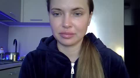 Anna online show from April 26, 6:55 am