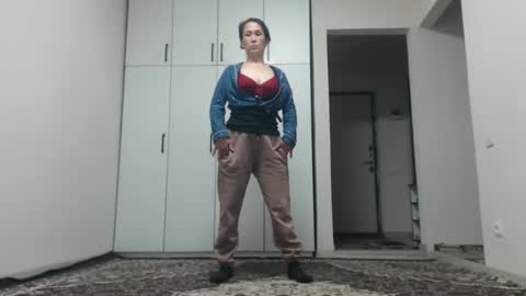 LinKissKiss online show from April 21, 6:53 am