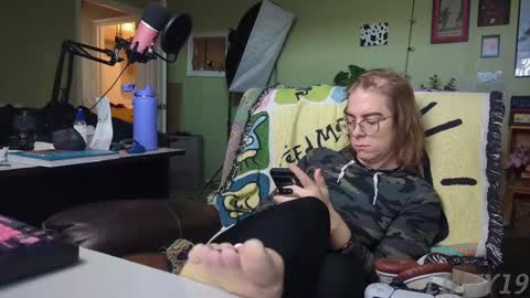 Linzy19 online show from March 2, 3:37 pm