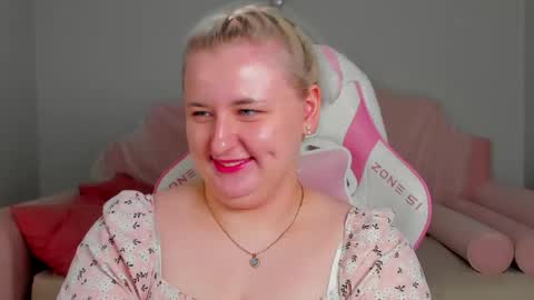 LioraArdyn online show from April 16, 5:40 am