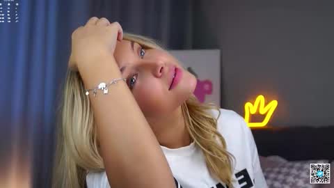 Amelia online show from October 9, 5:24 am