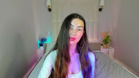 Lira revery online show from December 3, 2:23 am