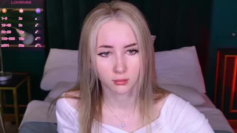 lirakink online show from November 19, 3:06 am