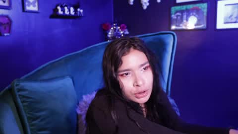 Lire online show from April 3, 6:31 am