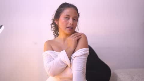 Lily see u on december 2 online show from October 23, 7:15 pm