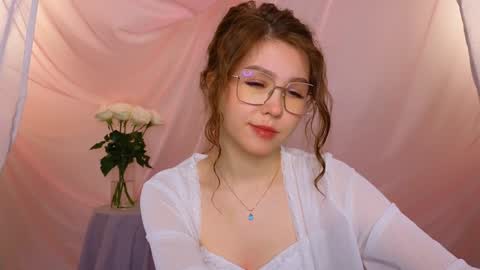  Lisa  online show from February 3, 7:18 am