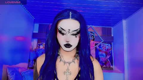 lisa_sparkleee online show from April 16, 3:06 am