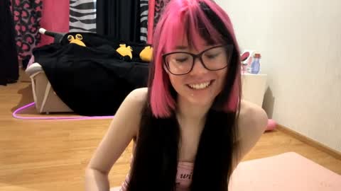 Aileen online show from April 9, 6:06 am