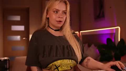 Lisa online show from July 14, 10:21 am