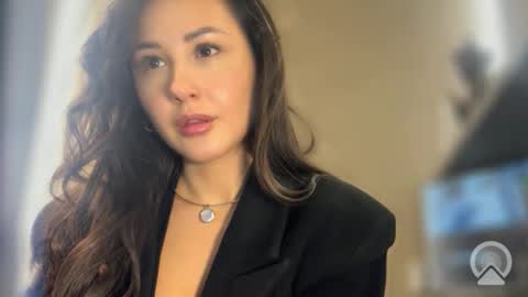 lisandriaa online show from March 24, 1:39 pm