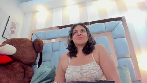 lissaharris online show from February 20, 4:01 am