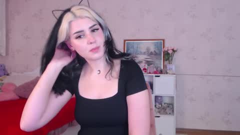 Alice Dont forget to thumbs up its very important  online show from February 19, 3:22 pm