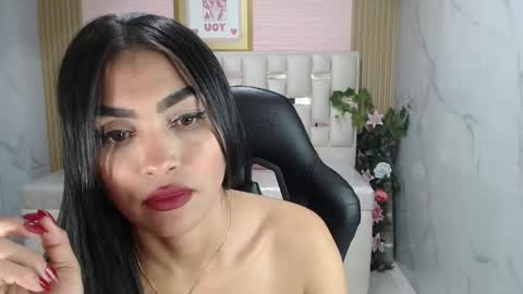 lissandra_s online show from November 15, 9:16 pm