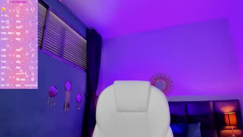 lissy__dream online show from November 25, 9:35 pm