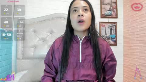 VANESSA online show from April 16, 1:11 pm