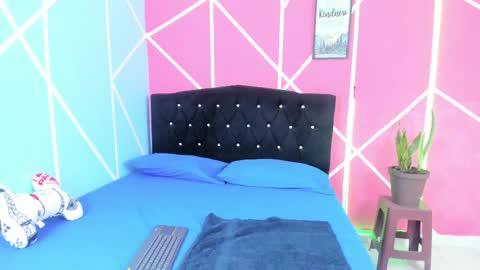 Michelle. online show from March 2, 3:02 am