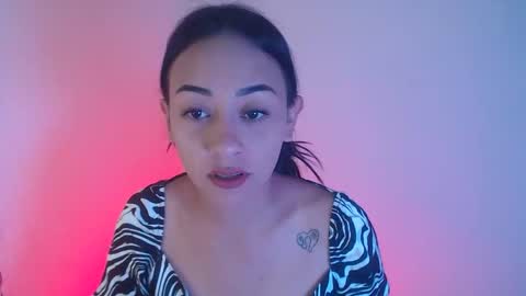 Snapshot of little_aphrodite2 chatting on October 21, 2:16 am Aliciaparaisss online show from October 21, 2:16 am