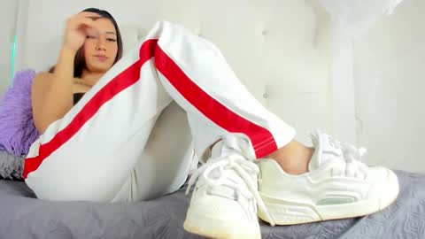   online show from October 25, 1:55 pm