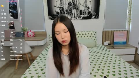 Yena and Gabby online show from April 5, 2:52 am