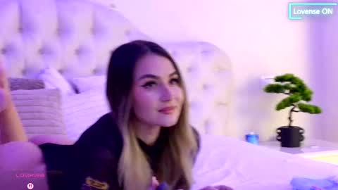 littleblondbunny online show from February 27, 12:36 am