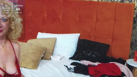 LittleCurlyGirll online show from March 4, 7:33 pm