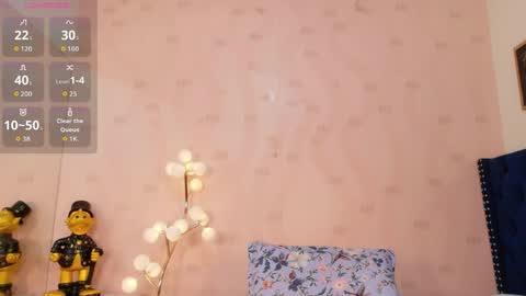 Tania  online show from March 27, 8:10 pm