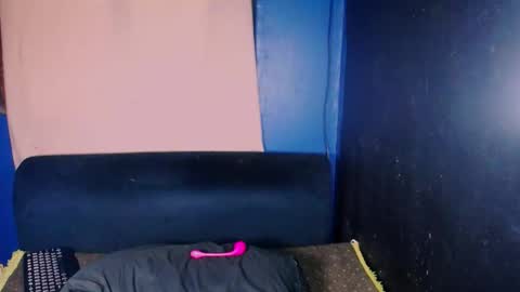 littleindianmilf online show from April 22, 6:09 am