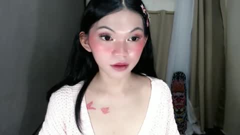 littlelace_ online show from April 21, 2:51 am