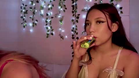 Moon online show from November 15, 1:18 am