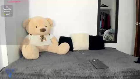 Snapshot of littleparker chatting on September 10, 4:52 pm PARKER online show from September 10, 4:52 pm