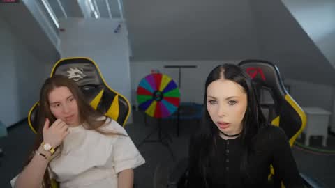 Sheryl online show from April 12, 10:41 am