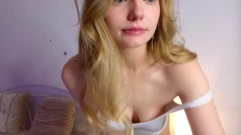 livia_hot online show from May 21, 12:11 pm