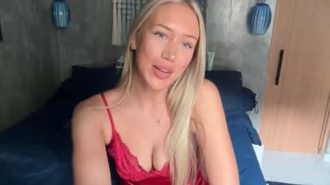 olivia online show from March 10, 1:21 am