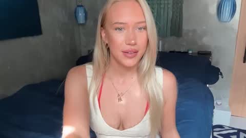 olivia online show from March 25, 1:12 am
