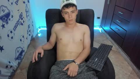 Chris online show from March 4, 2:08 am