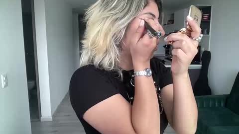 Lizeth online show from November 4, 2:40 pm