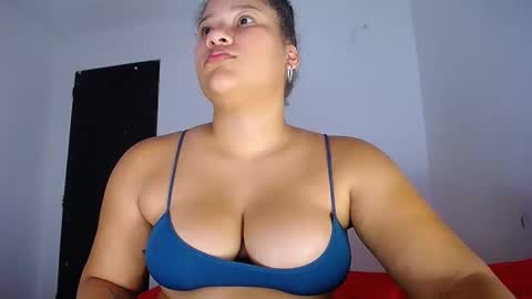 lizze online show from October 2, 2:43 am