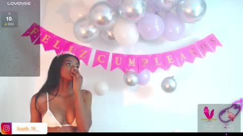 liz online show from December 19, 8:45 am