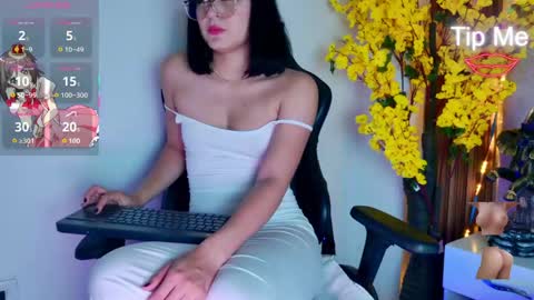 Liz online show from March 17, 7:08 pm