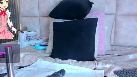 Liz online show from April 10, 7:51 pm