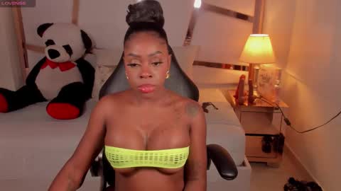 Lizzy Joss online show from February 1, 9:45 pm