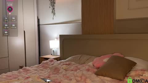 Lizzy online show from April 19, 1:45 pm