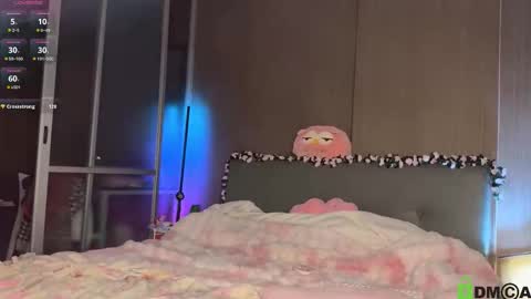 Lizzy online show from November 20, 2:47 pm