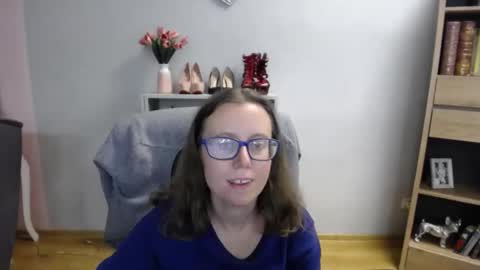 Snapshot of lizzy_sparkle chatting on October 3, 5:38 am Lizzy online show from October 3, 5:38 am