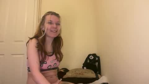 lizzybunny online show from October 9, 7:30 pm