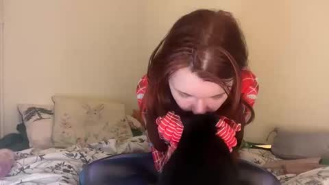 lizzybunny online show from February 5, 8:23 pm