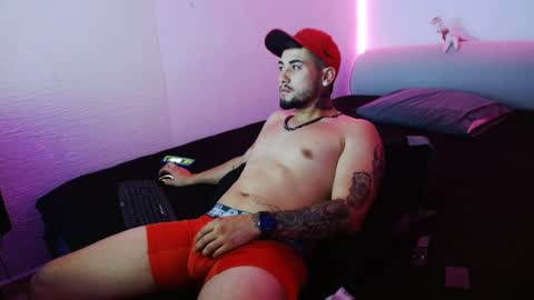 lliamm 2 online show from January 25, 6:57 pm