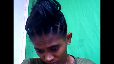 llouisse online show from April 20, 10:18 am